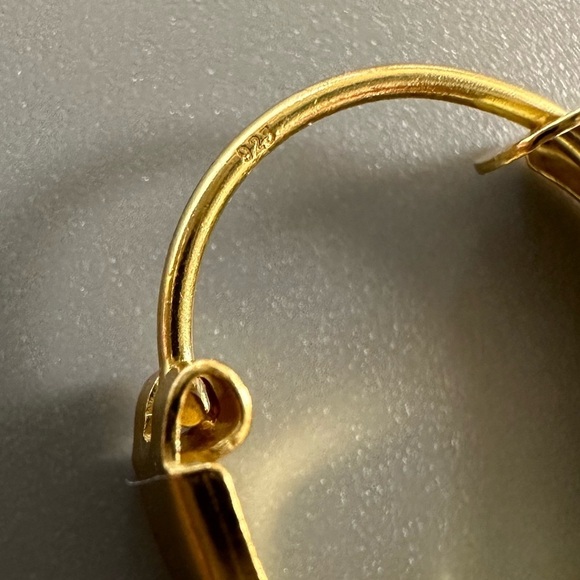 14k Gold Vermeil Semi-Wide Small Hoop Earrings 14mm - Picture 10 of 16